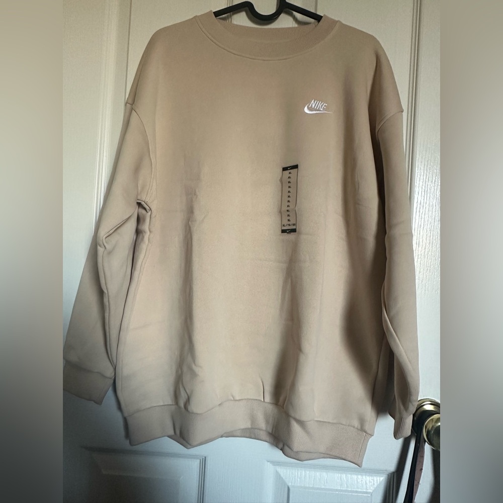 Nike girls crewneck